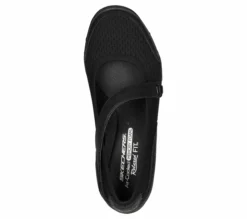 Skechers Relaxed Fit: Breathe-Easy - Sweet Joy -UK Clothing Sales Shop 100373 BBK C scaled