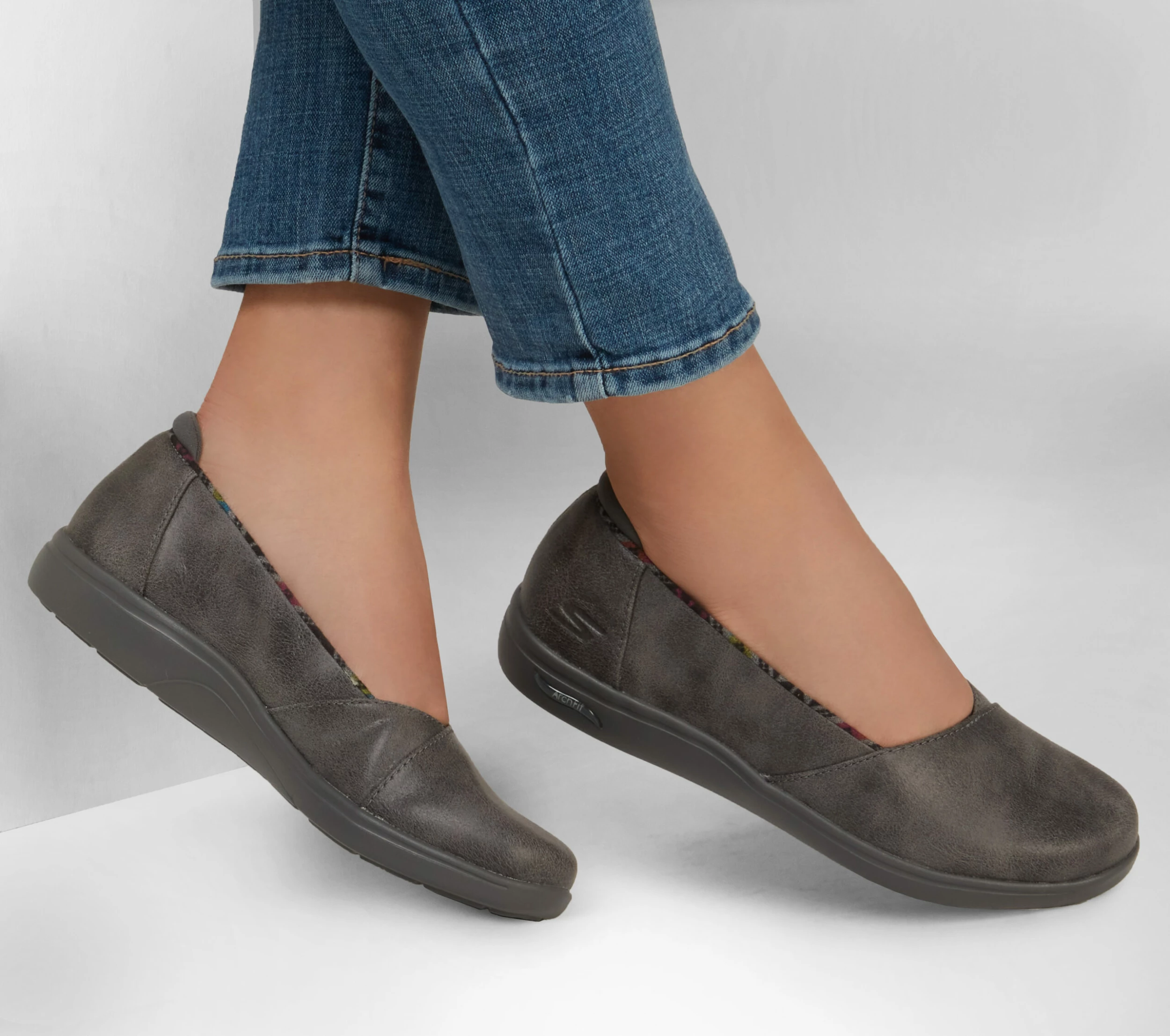 Skechers Arch Fit Uplift - Core Roots 2 Skechers Arch Fit Uplift - Core Roots - Image 2